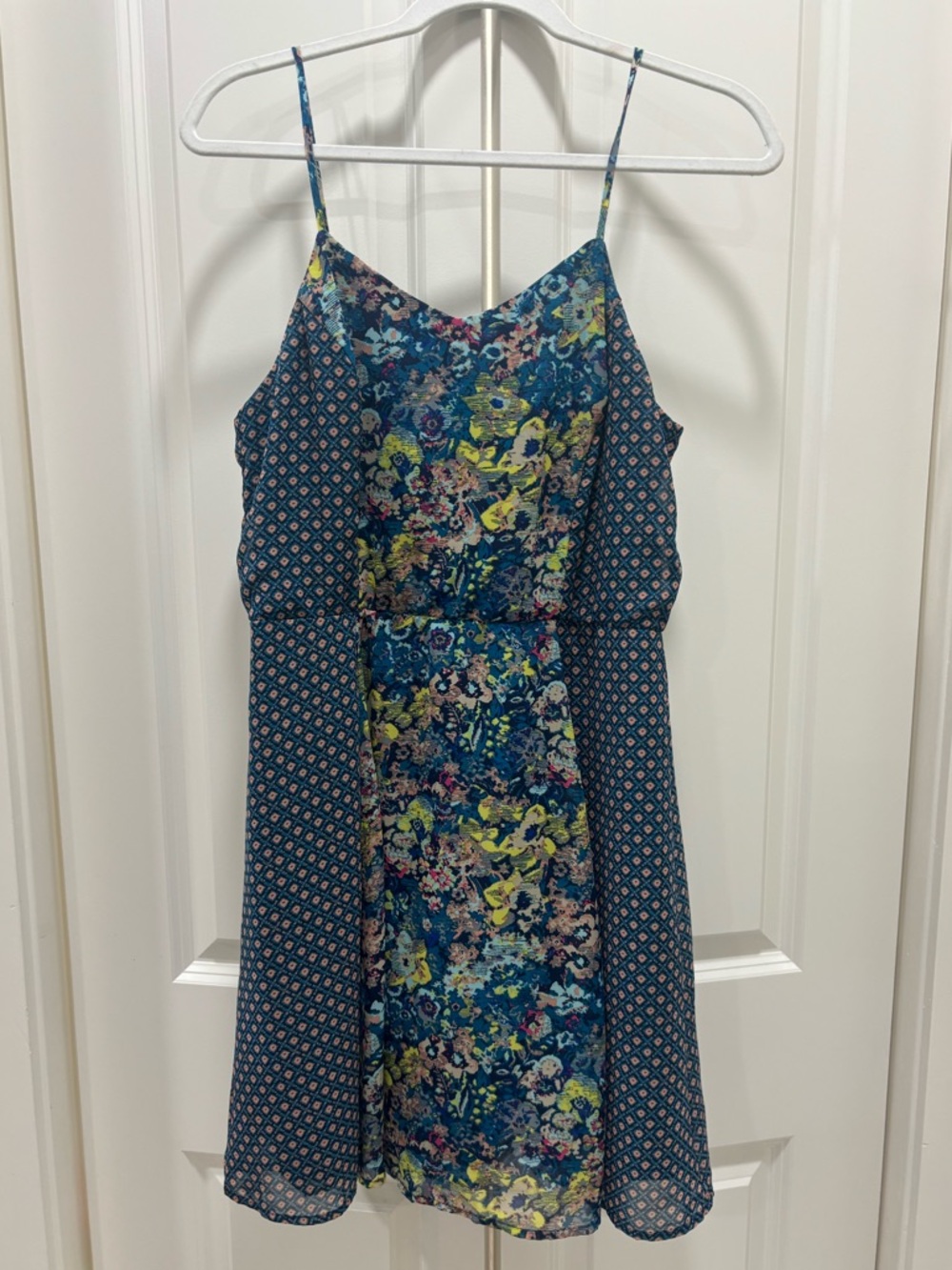 Xhilaration Blue Floral & Patterned Spaghetti Strap Lined Sundress Sz L
